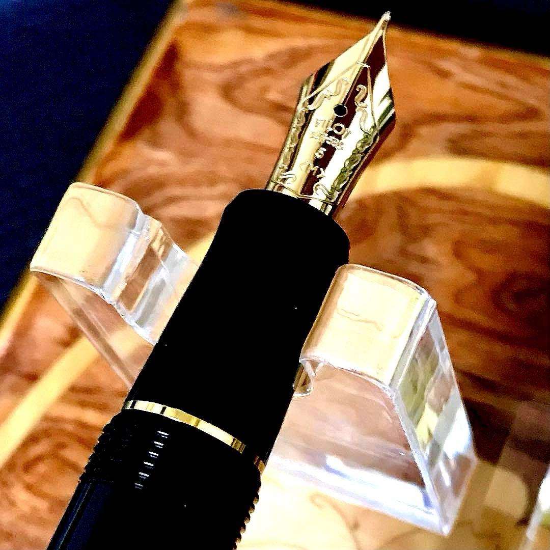 ☆ほぼ新品☆パイロット万年筆の原点☆素晴らしいパイロットカスタム74(M)