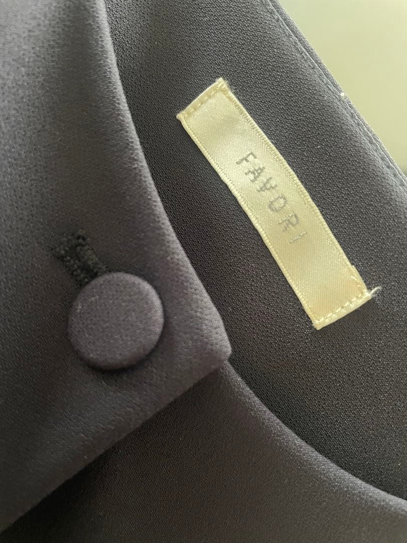 Gready Brilliant ノーカラー パール ジャケット