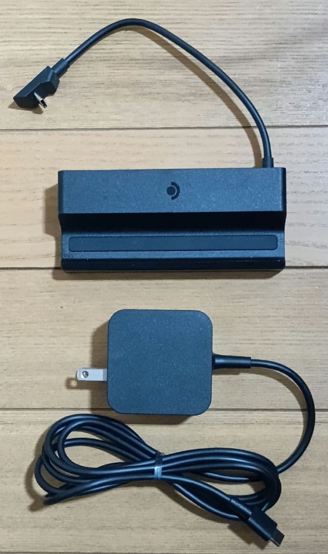 【美品】SteamDeckDock 純正 スチームデック ドック