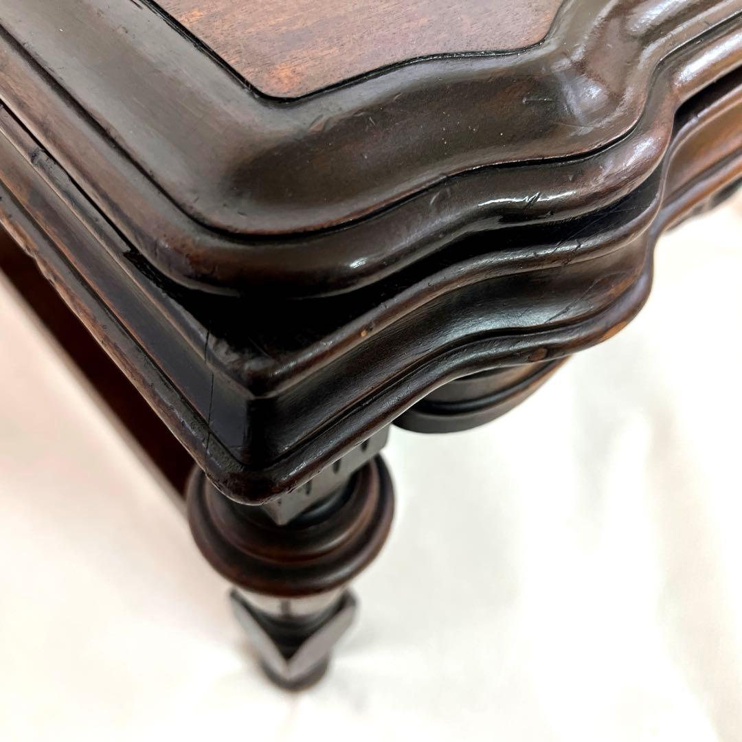 小ぶりなテーブル・コレクション・開閉収納テーブル