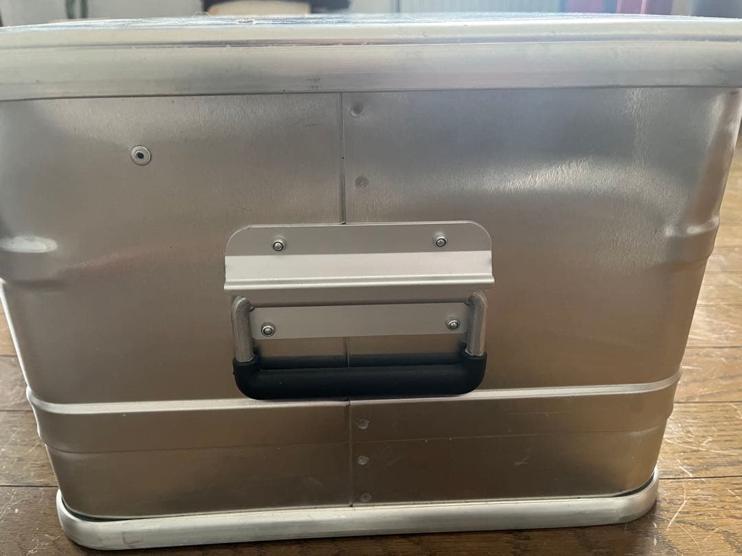 【廃盤】Hunersdorff ヒューナースドルフ　アルミコンテナ47Lレア