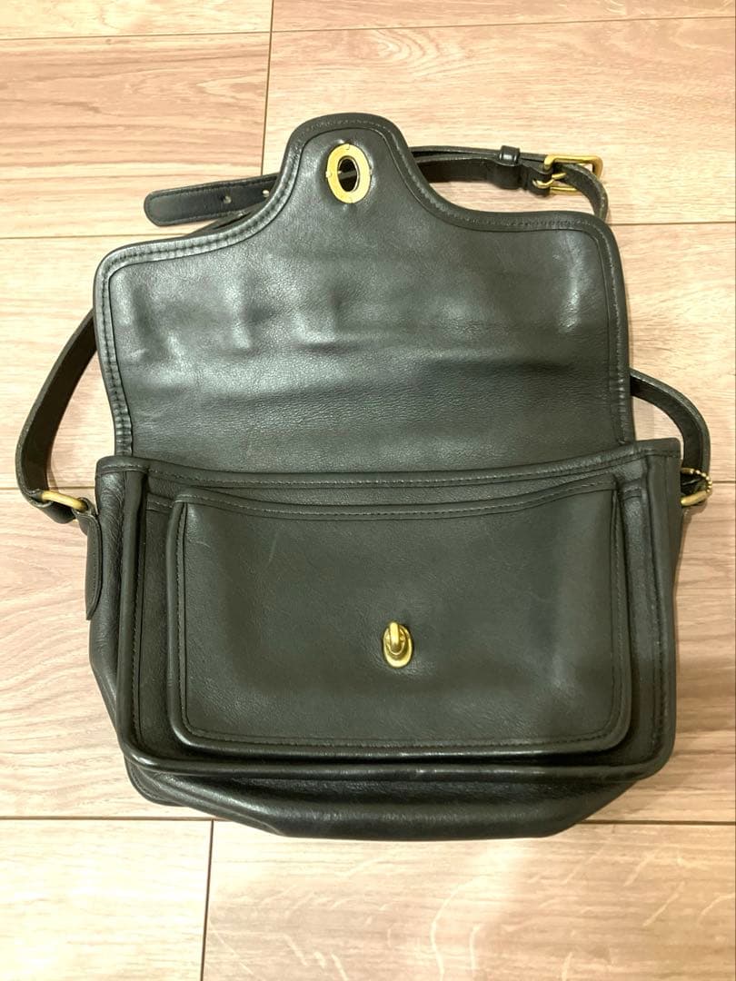 COACHオールドコーチ　ショルダーバッグ　ターンロック　ブラック
