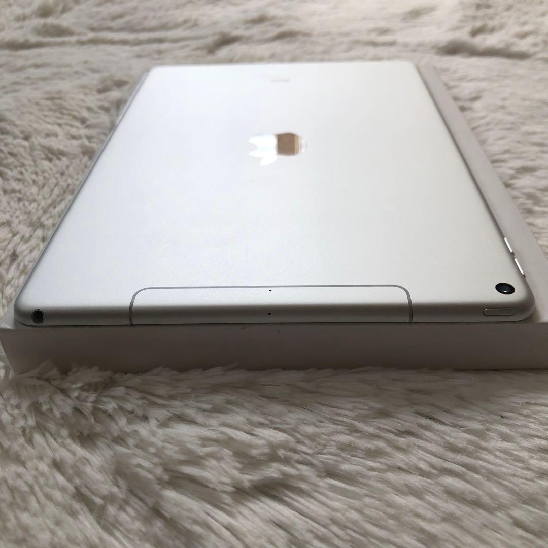 【ほぼ未使用】iPad Air3 256GB SIMフリー 【即発送】【付属品】