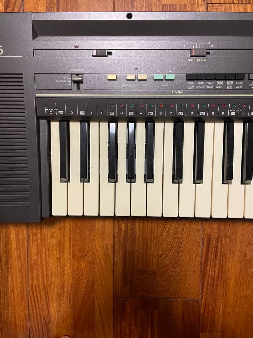 CASIO カシオ　電子ピアノ　電子キーボード　CT-805