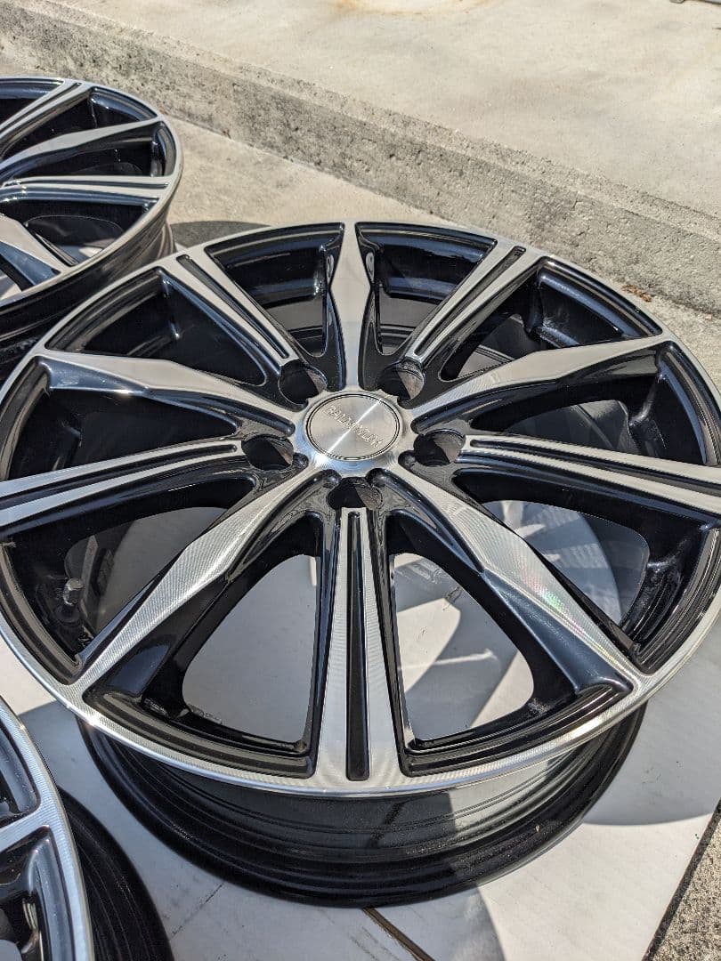 ブリジストン　バルミナ　１７インチ アルミホイール　アルファードなどに