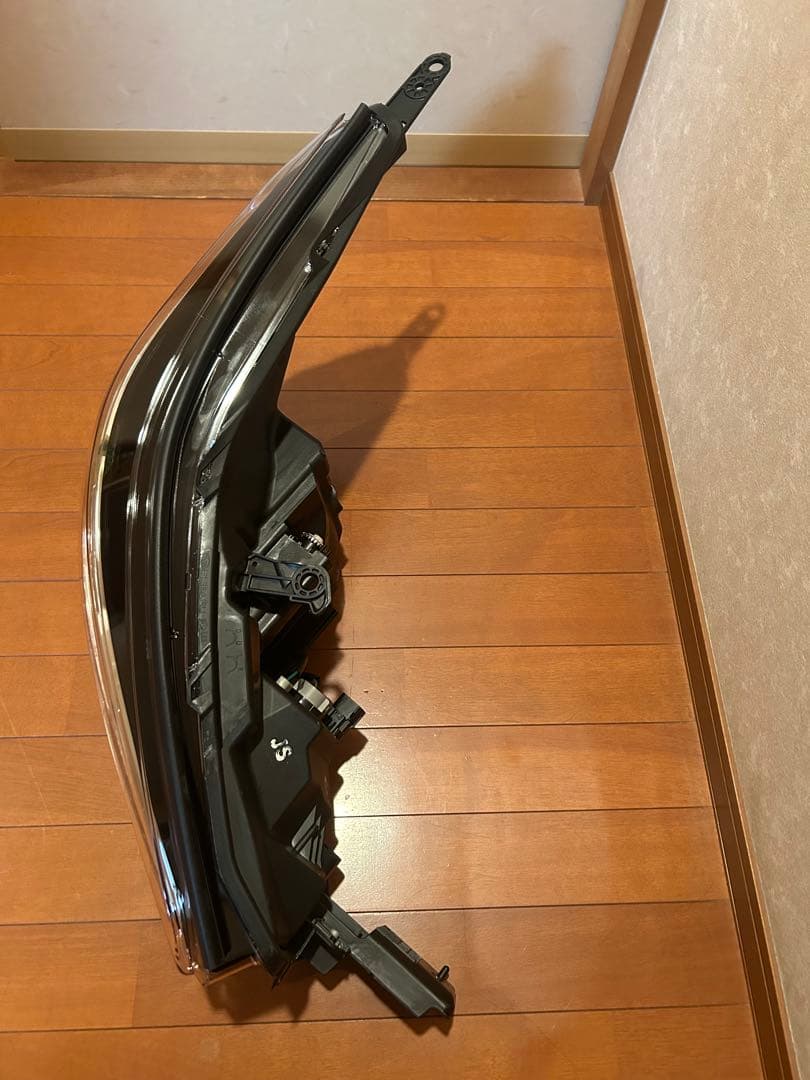 ホンダ　HONDA ヴェゼル　RU系　ヘッドランプ　ヘッドライト