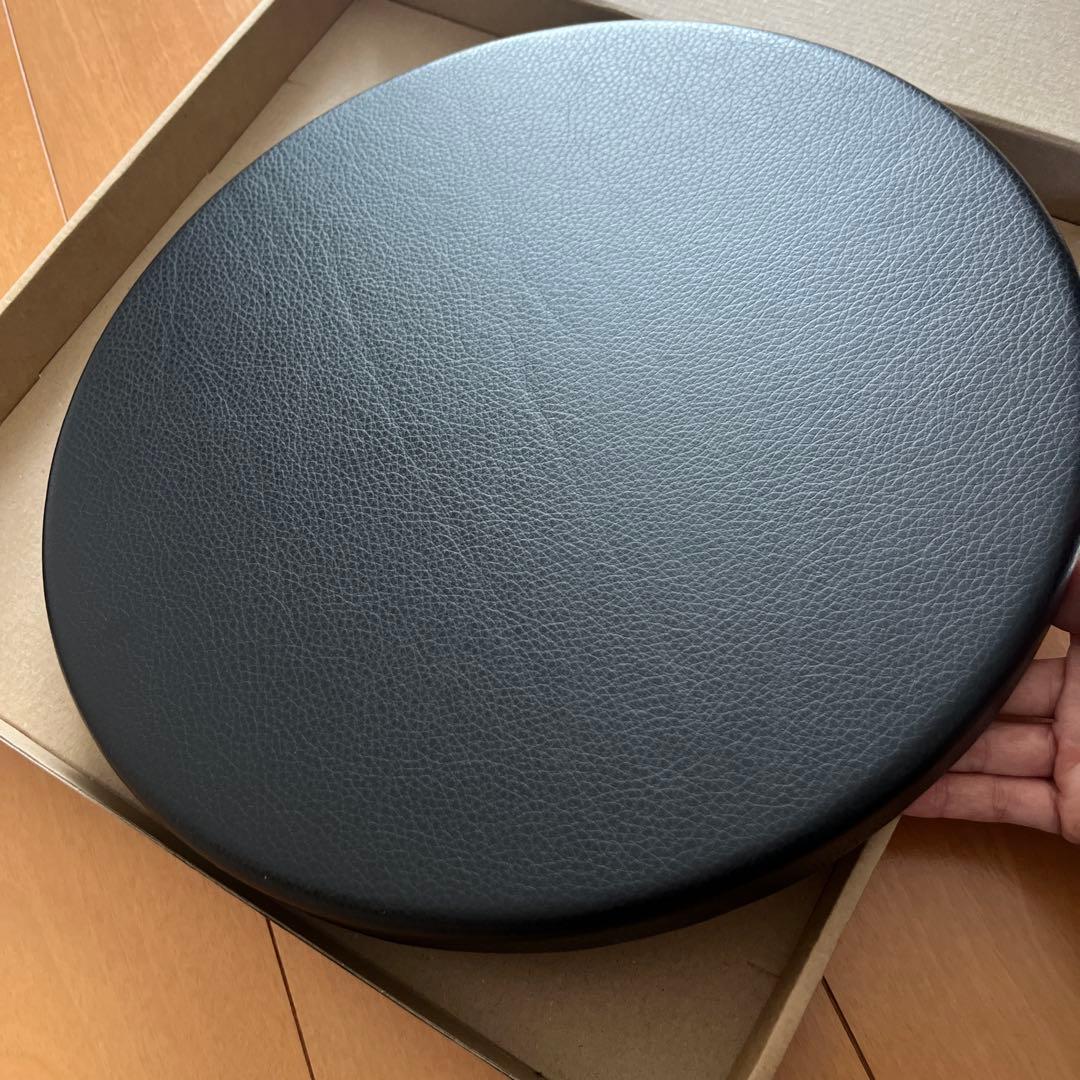 artek ワイルドバーチ　レザー　ブラック　新品未使用品　スツール60