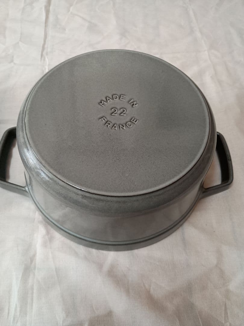 STAUB  PEAK CAMPING 両手鍋 22cm