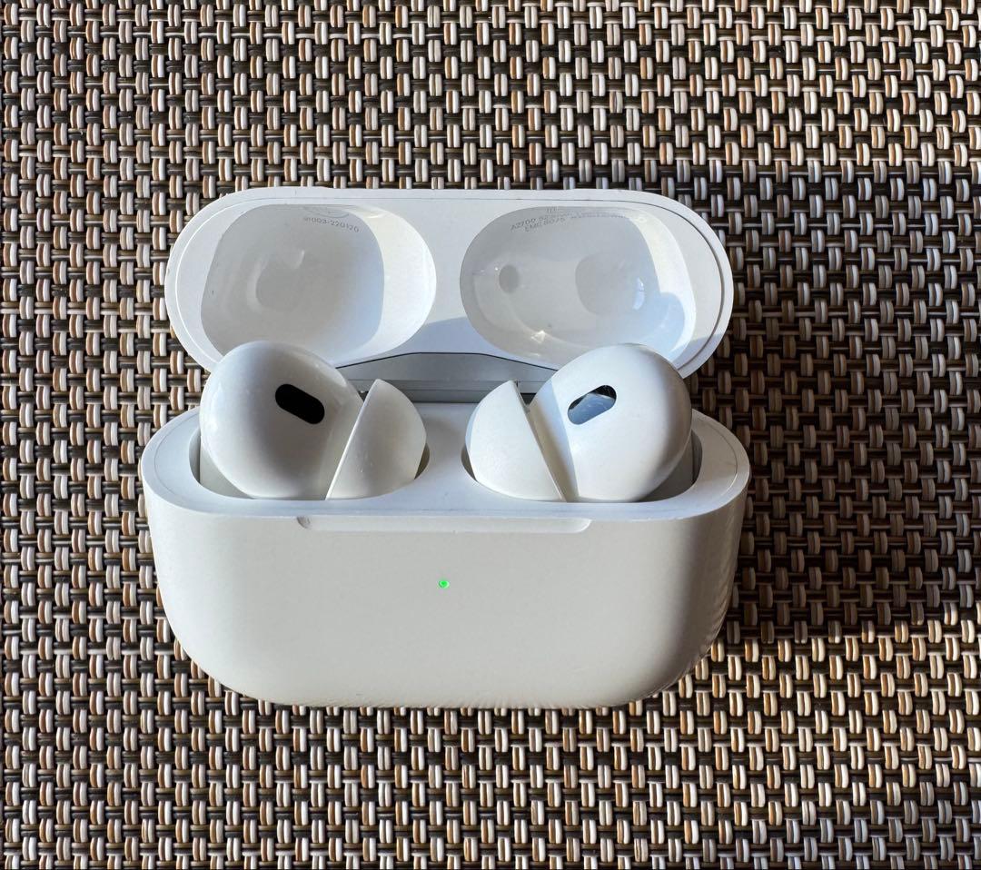 AirPods Pro（第2世代・Lightningモデル） 美品