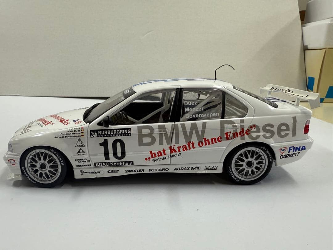 激レア！！BMW E36 320d 1:18 ミニカー