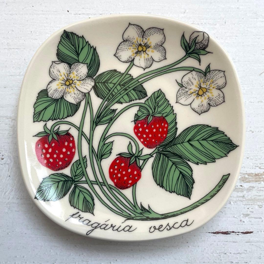 新品ARABIA エステリ・トムラ ボタニカ イチゴ柄オリジナルボックス入り