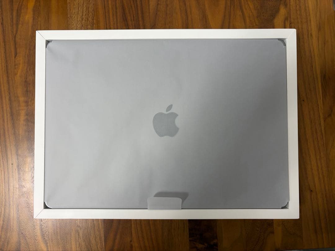 Apple MacBook air スペースグレー 15インチ　M2