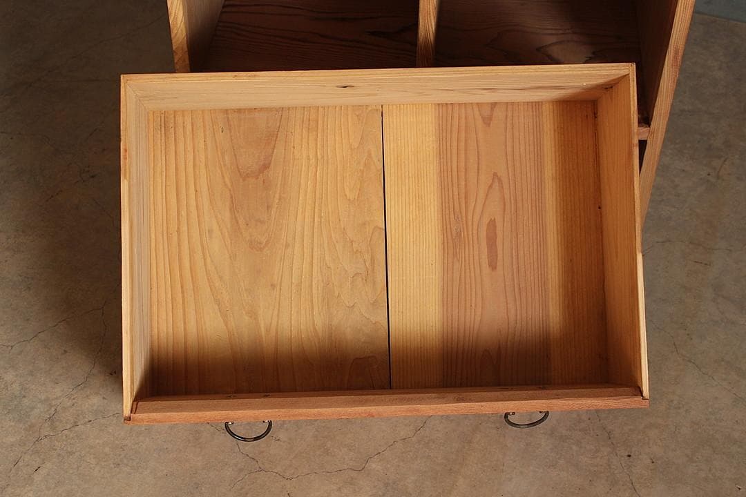 古い4マスの収納棚×木製引き出し　明治期　戸棚　本棚　食器棚　古家具　古道具