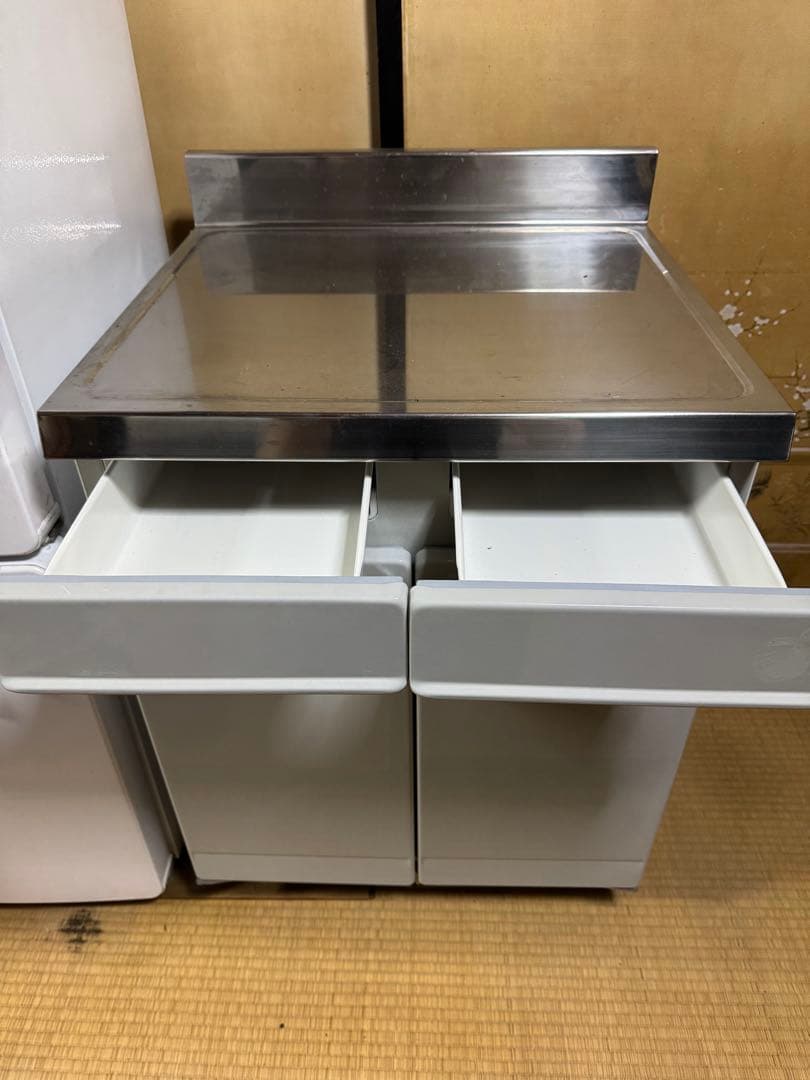 ホワイト ステンレス製キッチン収納