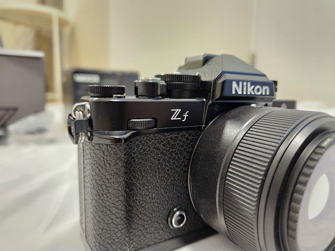 Nikon Zf ボディ 美品 | 防湿庫保管・付属品完備・動 作良好