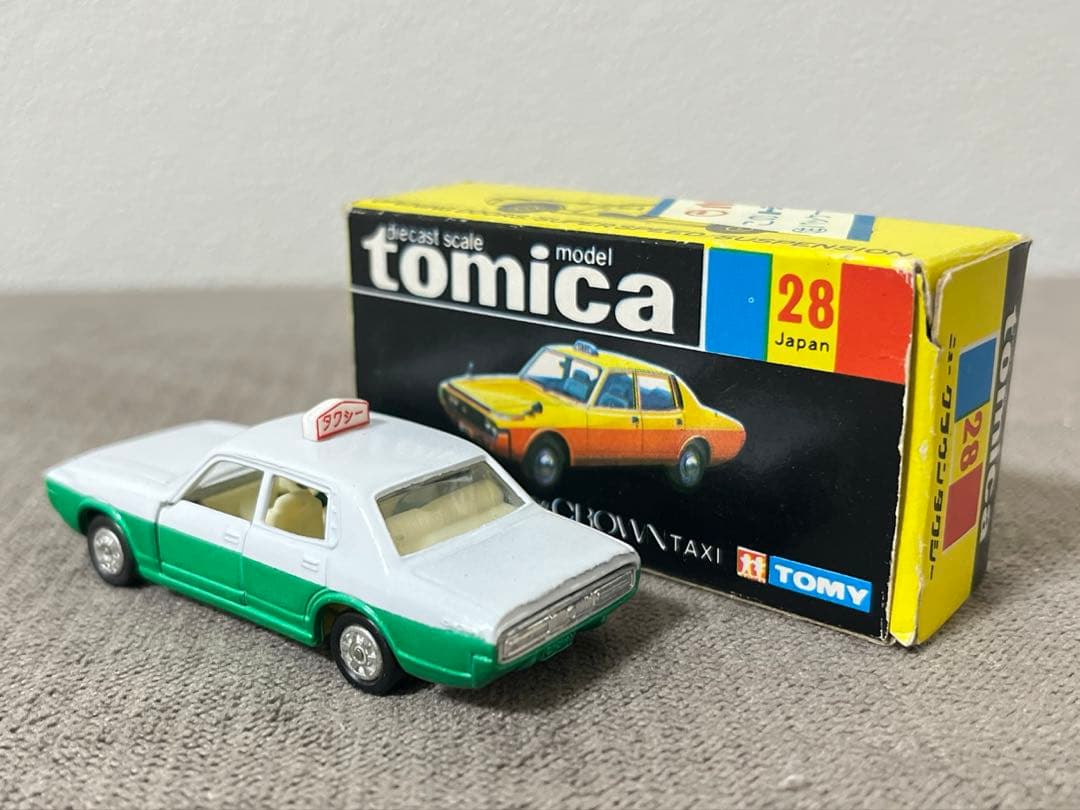 トミカ 日本製 黒箱 28-2 トヨタ ニュークラウン タクシー　小田急特注