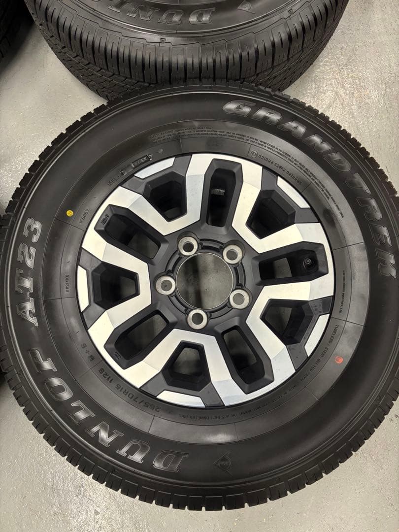 再再販 ランドクルーザー70 新車外し 純正タイヤ・ホイール4本セット