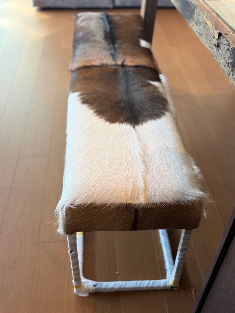kare ベンチ　ヤギ皮