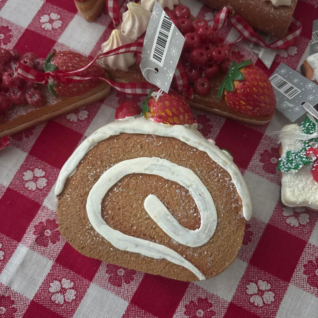 7046. ストロベリーケーキ オーナメント8Pセット