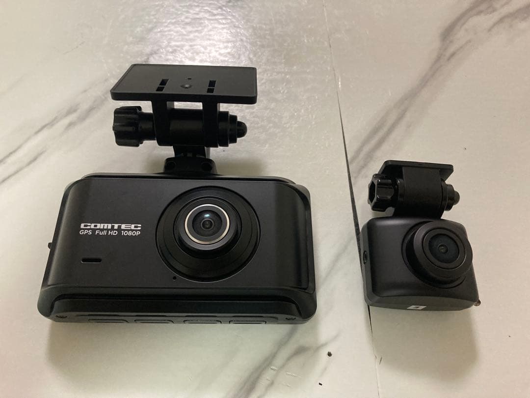 パンダ様　駐車監視　コムテック　ドライブレコーダー　ZDR 035　前後