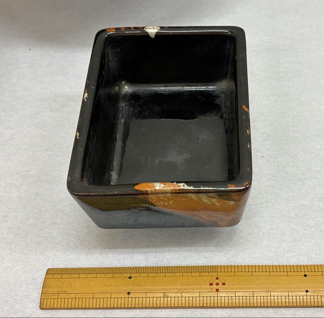 長方形の水盤　花器　花入れ　コンポート