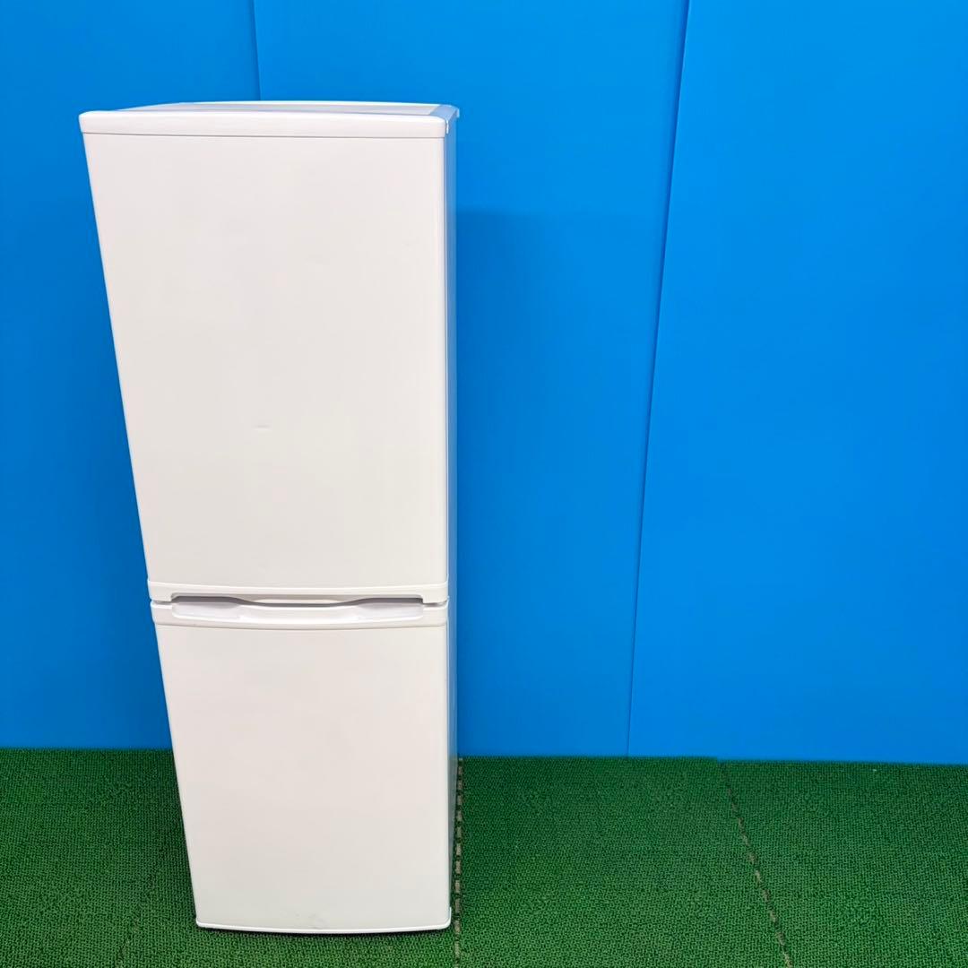 650 2024年製　冷蔵庫　最新　100L強　小型　一人暮らし　右開き　2ドア