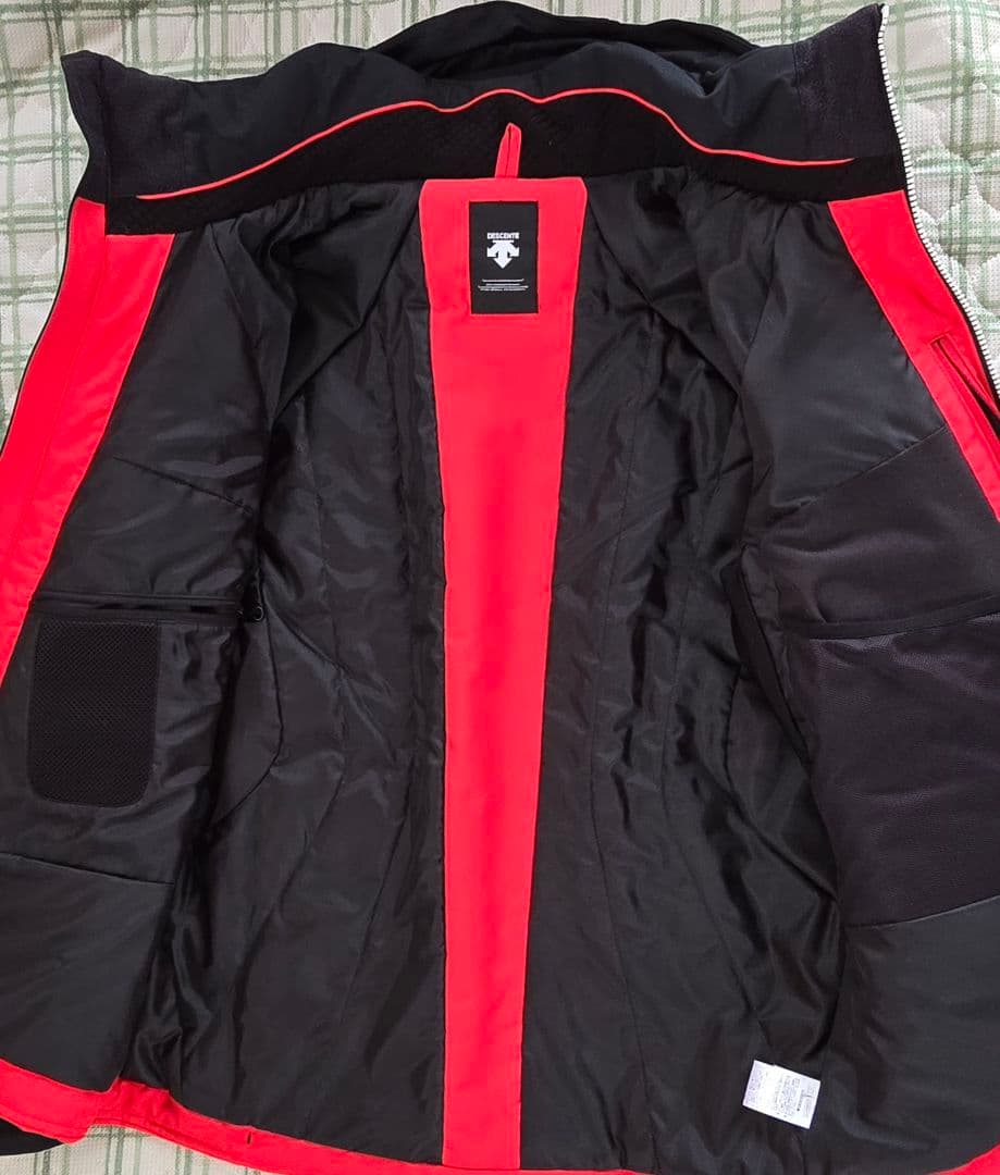 DESCENTEスキーウェア　ジャケット　パンツ　メンズOサイズ