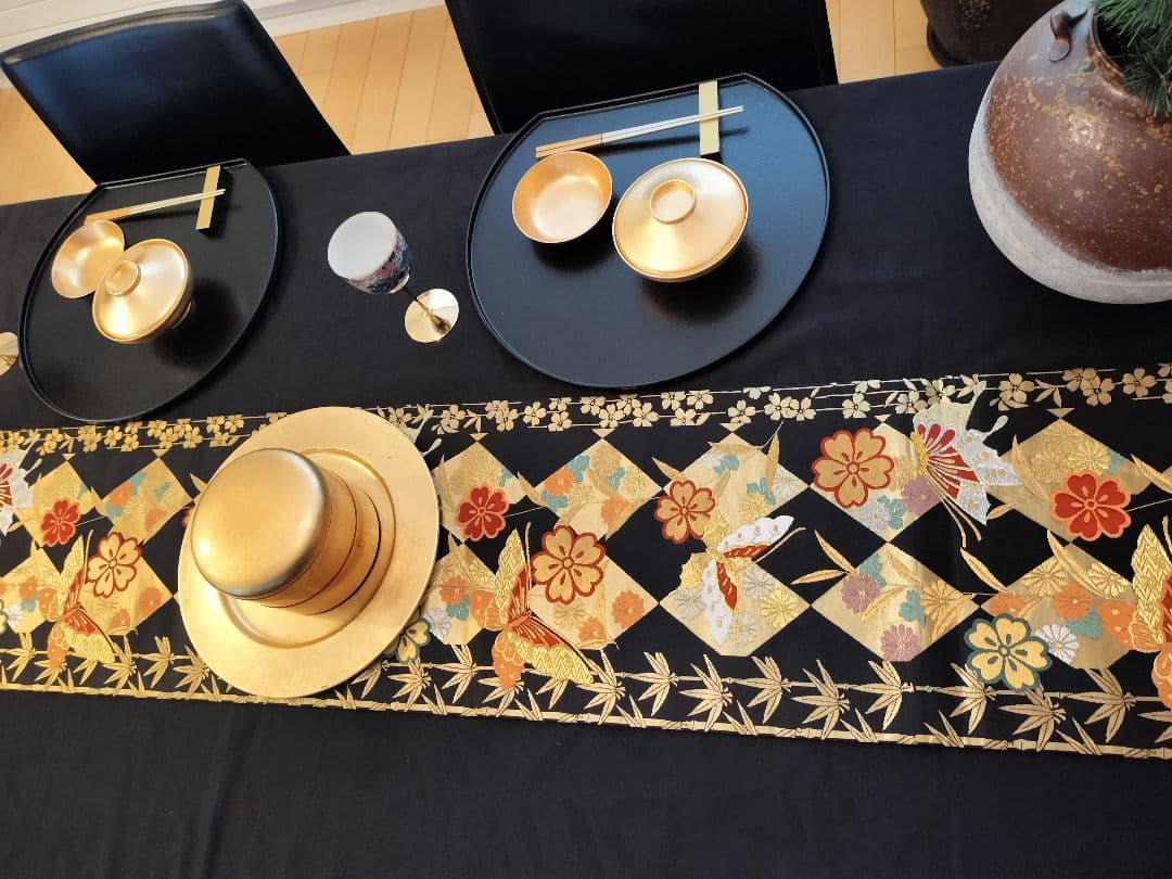 ルブの森★　A619★逸品‼️高級全通帯‼️ひな祭り‼️テーブルランナー