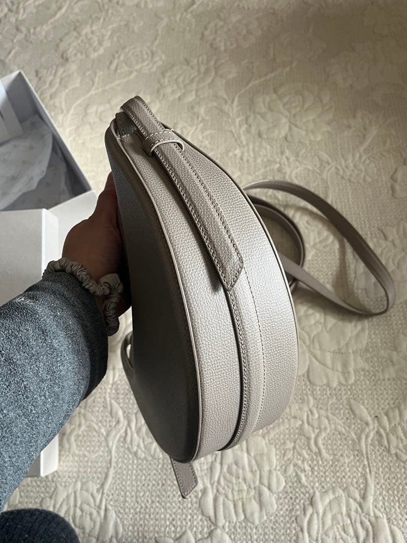 POLÈNE ハーフムーン　ショルダー(Numéro Dix) トープ正規店購入