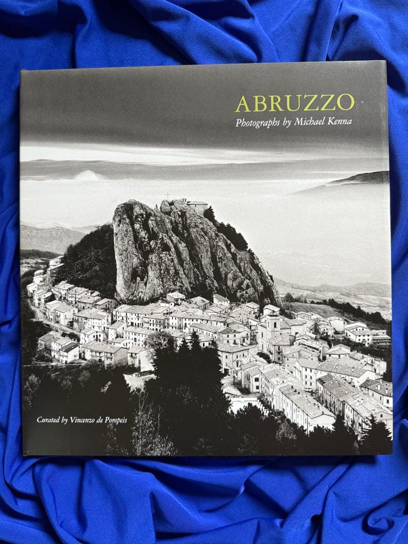 マイケル・ケンナ（Michael Kenna）「Abruzzo」新品、直筆サイン