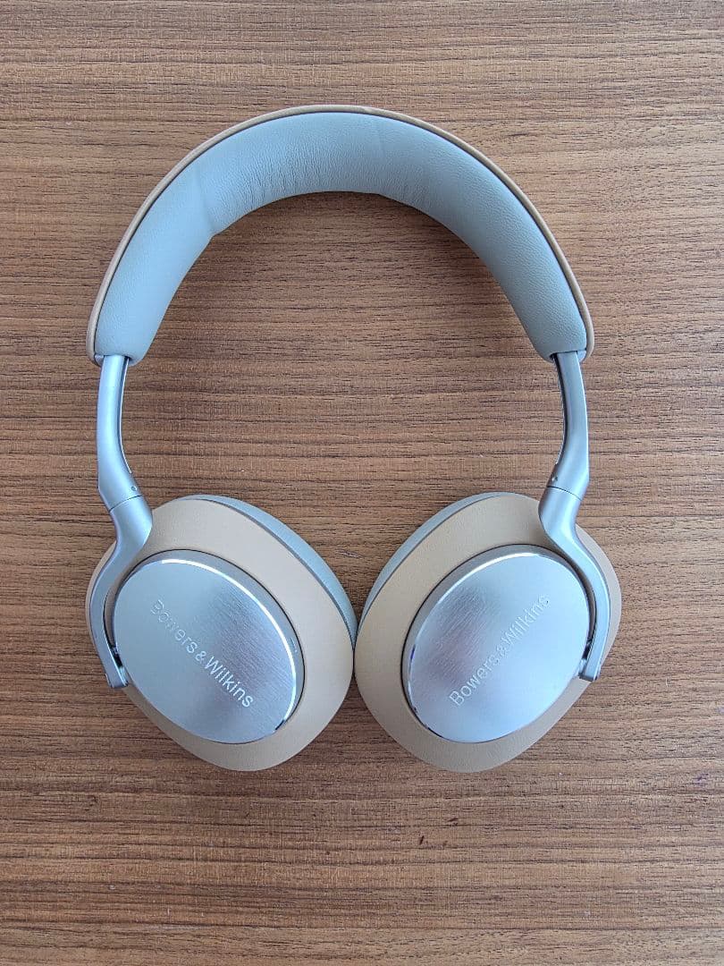 Bowers & Wilkins PX8 ワイヤレスヘッドホン