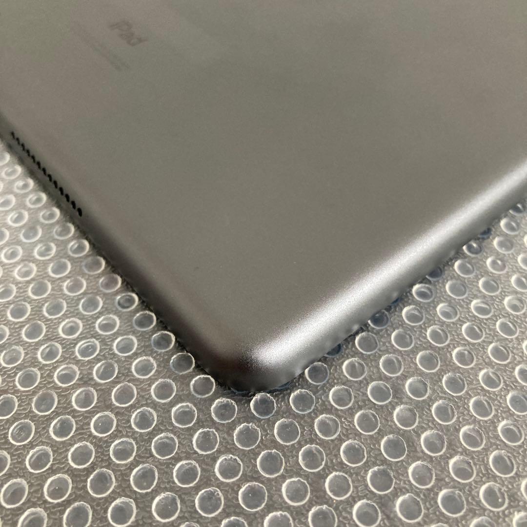 2923【早い者勝ち】iPad8 第8世代 32GB WIFIモデル☆