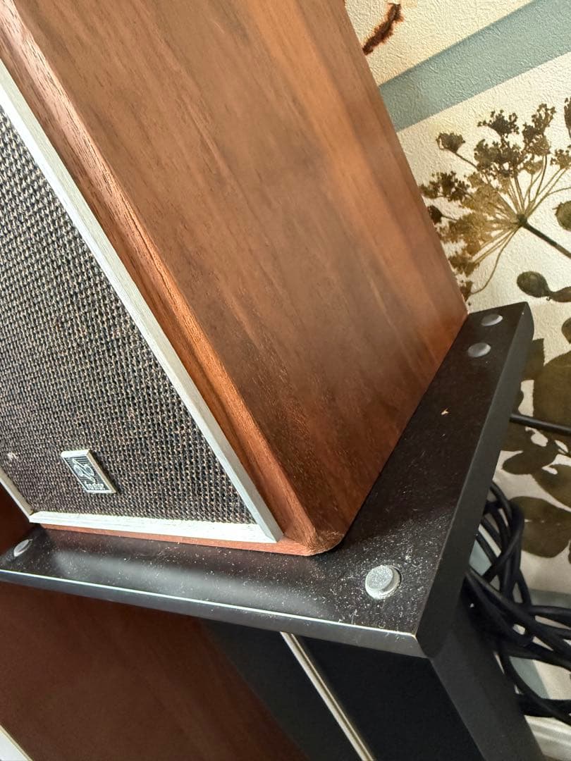 ウッド仕上げ ブックシェルフスピーカー