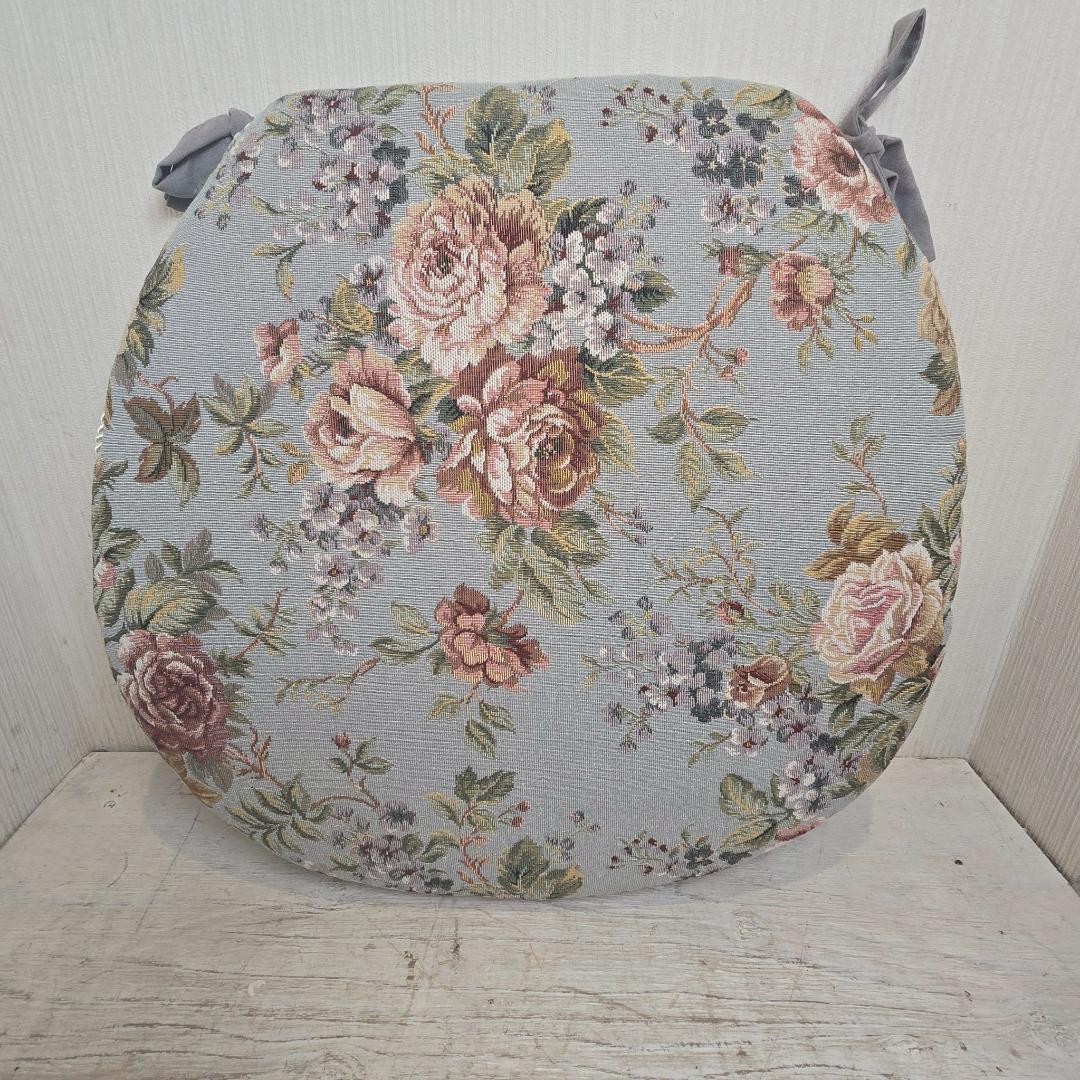 【4個セット】 新品 大判 バテイ クッション 青 紐付き 薔薇 ローズ 馬蹄