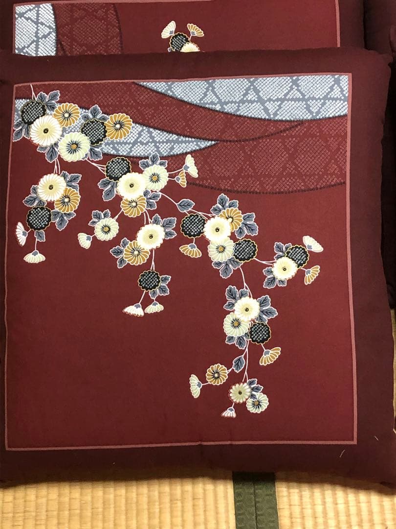 最高級 座布団♦️ふかふか　ワインレッド和柄6枚セット♦️厚さ10㎝♦️送料込