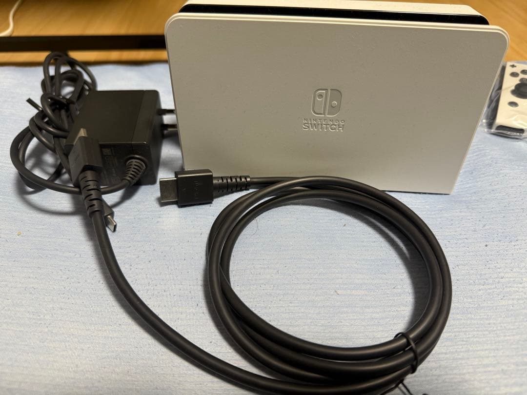 Nintendo Switch 有機ELモデル 本体 ホワイト　未使用に近い完品