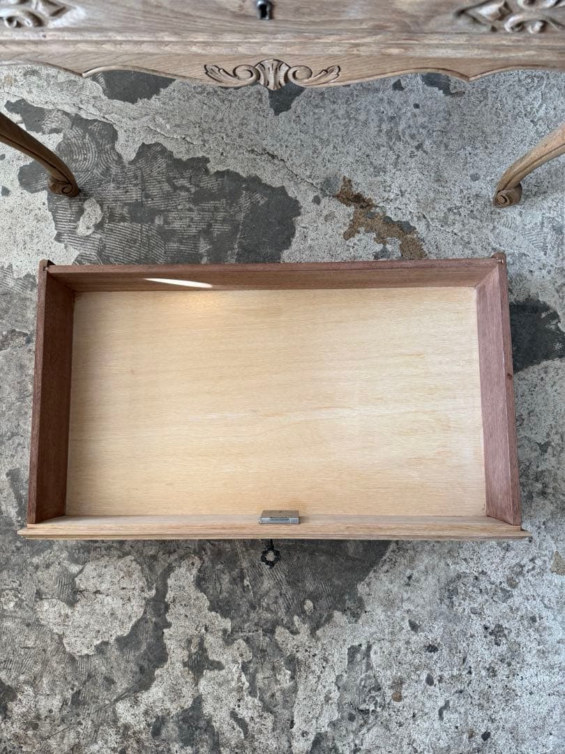 ビンテージ 2段チェスト 猫脚 剥離