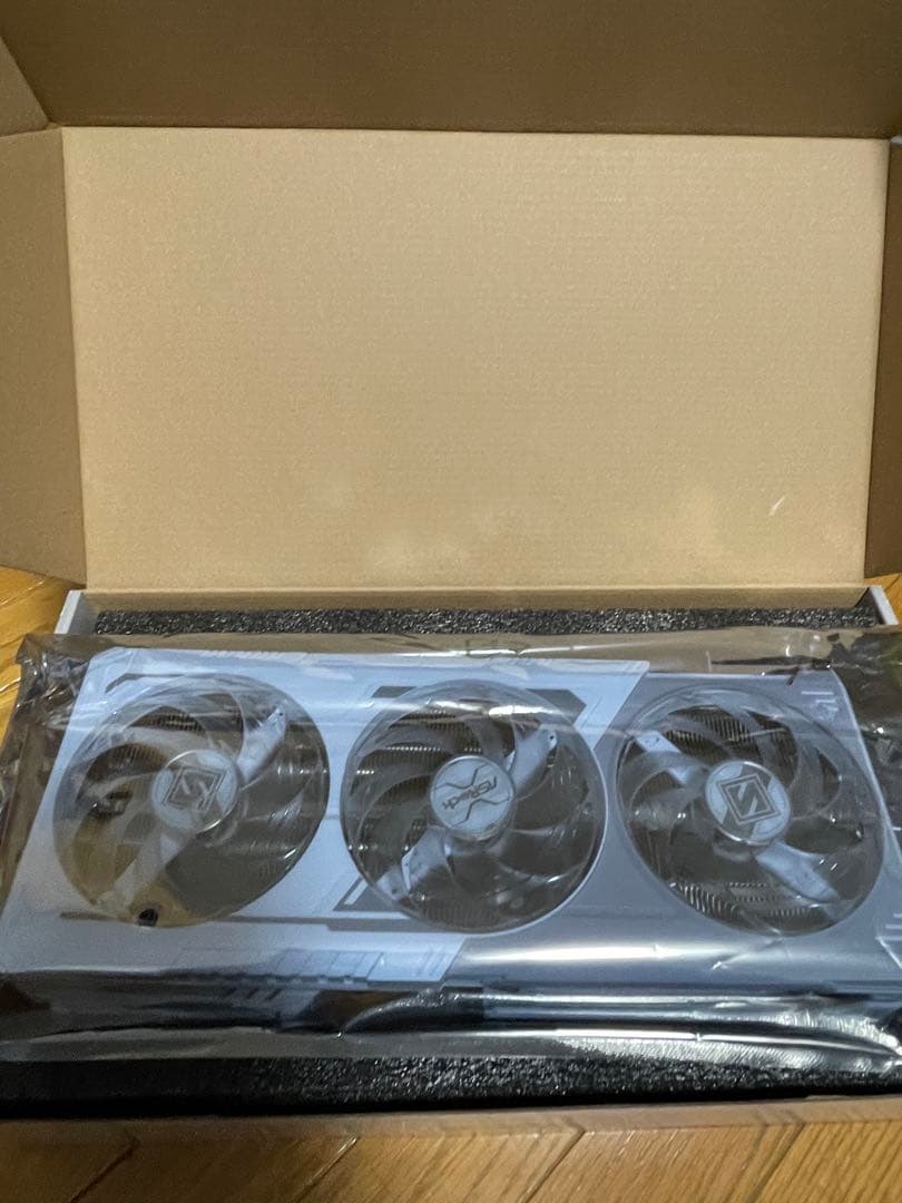 グラフィックボード・グラボ・ビデオカード ASRockSteelLegend Radeon RX 9070XT16GB