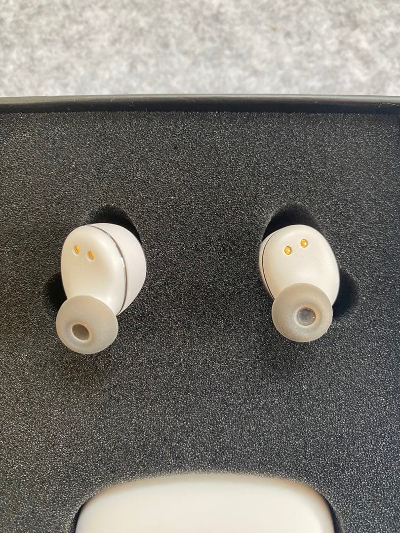 伊地知虹夏　ワイヤレスイヤホン　オンキヨー