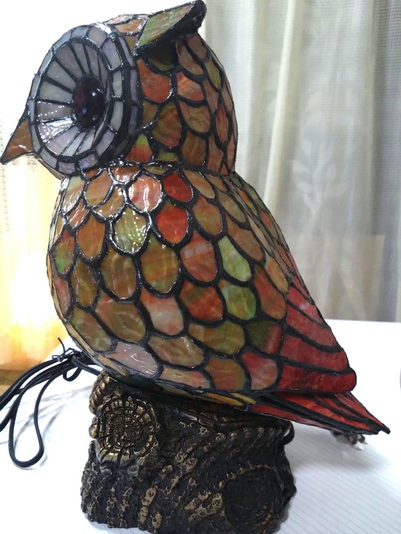 フクロウ型ステンドグラスランプ