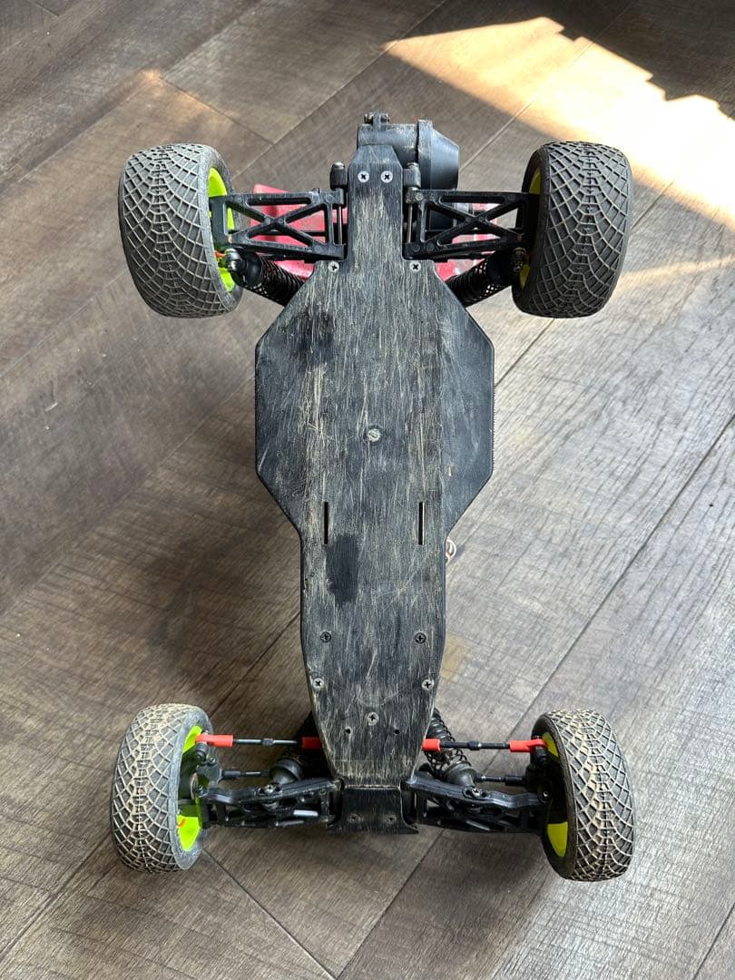 Genoa ホビーラジコンカー 赤