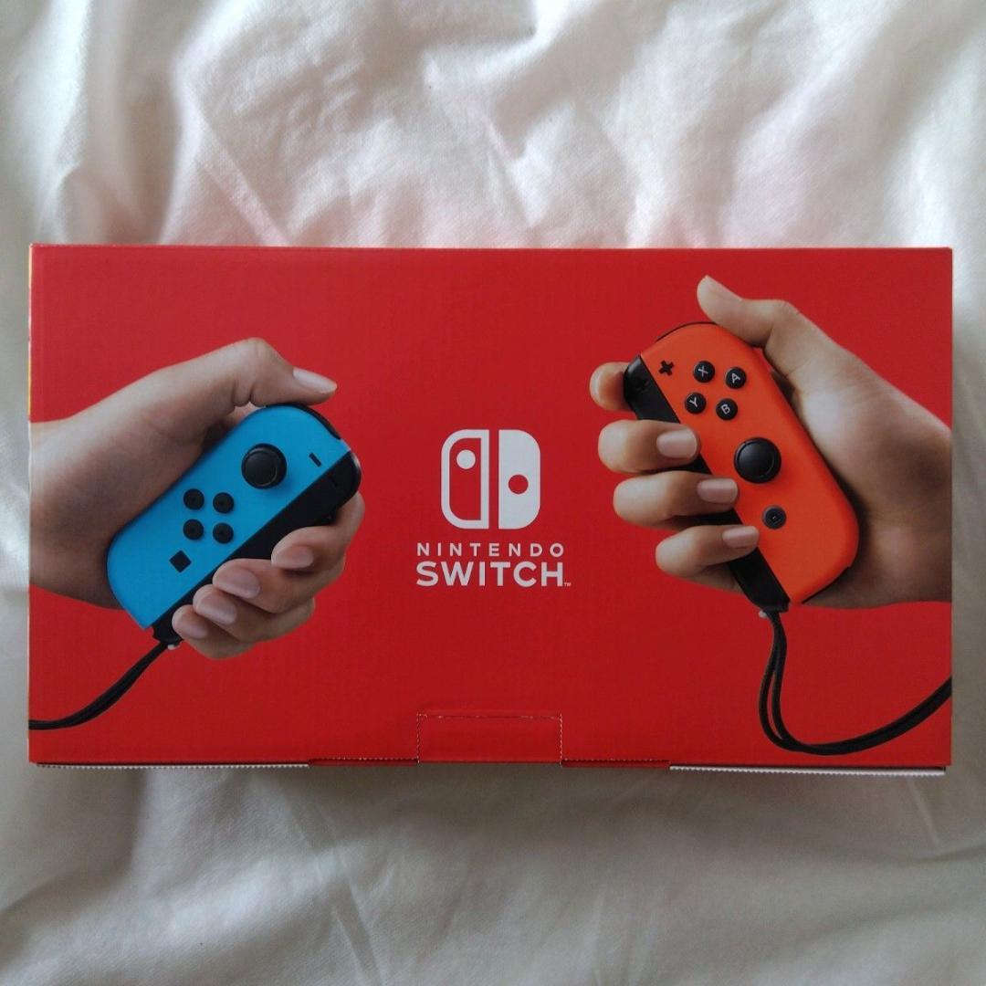 【匿名配送】任天堂 Switch 本体 HAC-001 マリオカート8DX 付き