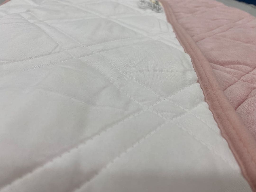 ダブルサイズ・ロマンス　綿１００%敷きパッド・吸湿発熱素材使用・洗濯OK