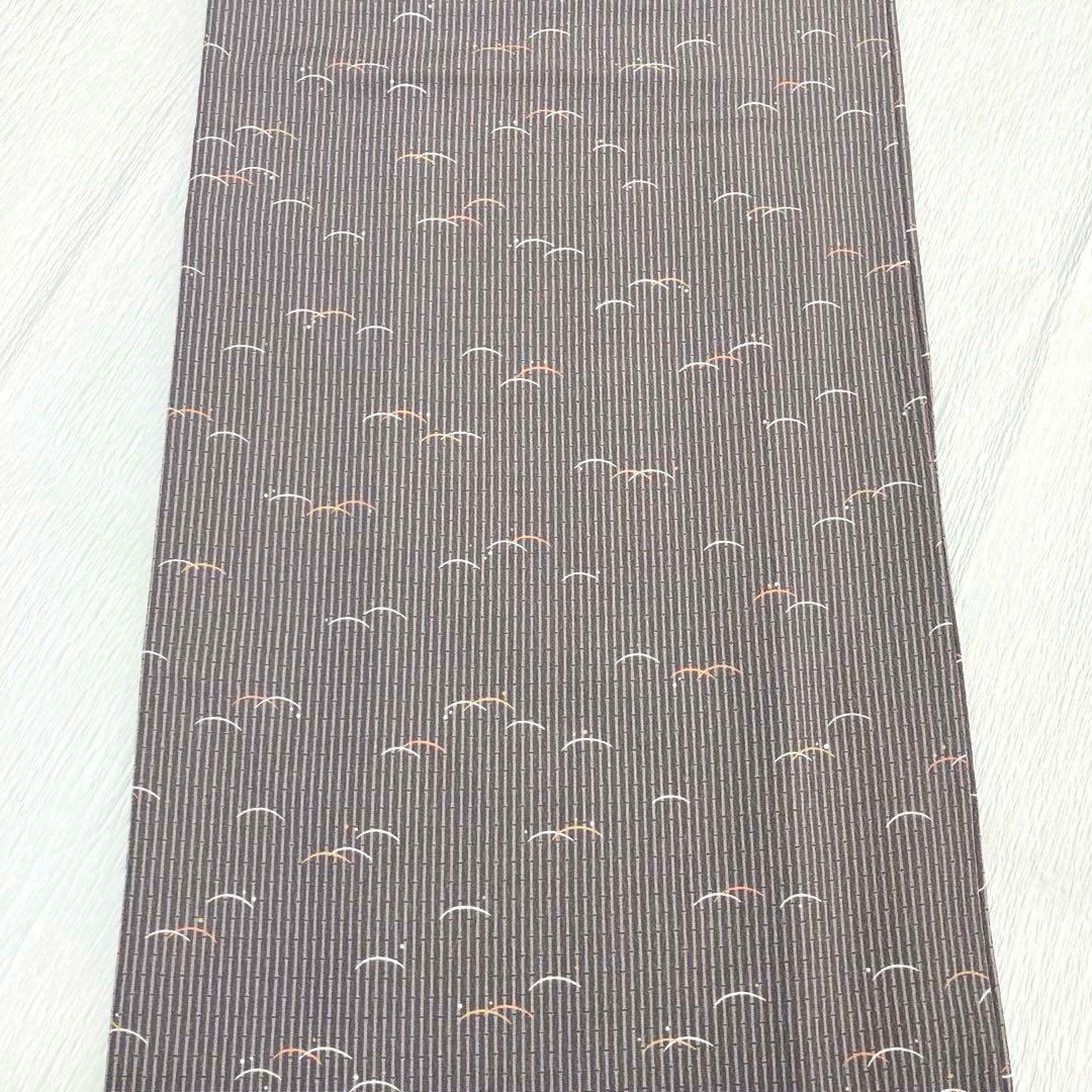 【美品✨】東レシルック　洗える着物　小紋　竹縞　露芝　灰がかった紫色　袷　B7