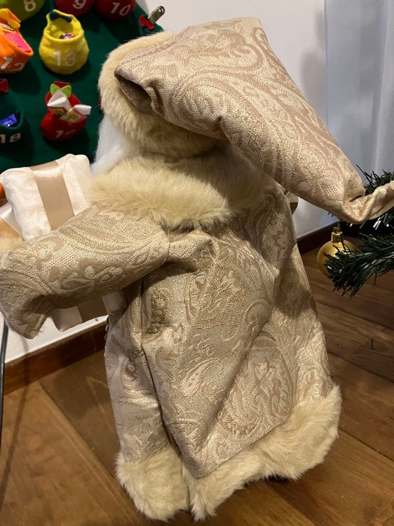 本物そっくり！クリスマス サンタさん 約40cm