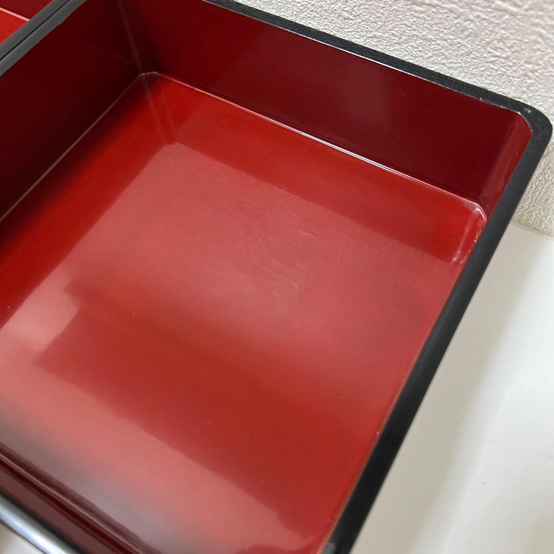 漆器 三段重箱 金色の松の装飾