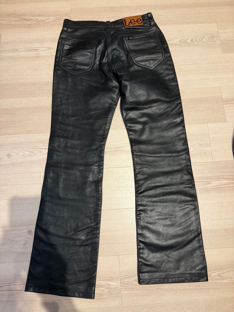 Lee 黒 レザーパンツ　32×34