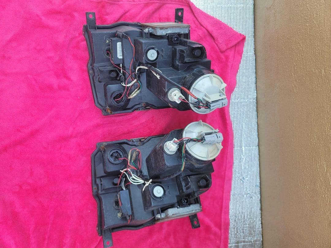 ワゴンR ヘッドライト　ワンオフ③