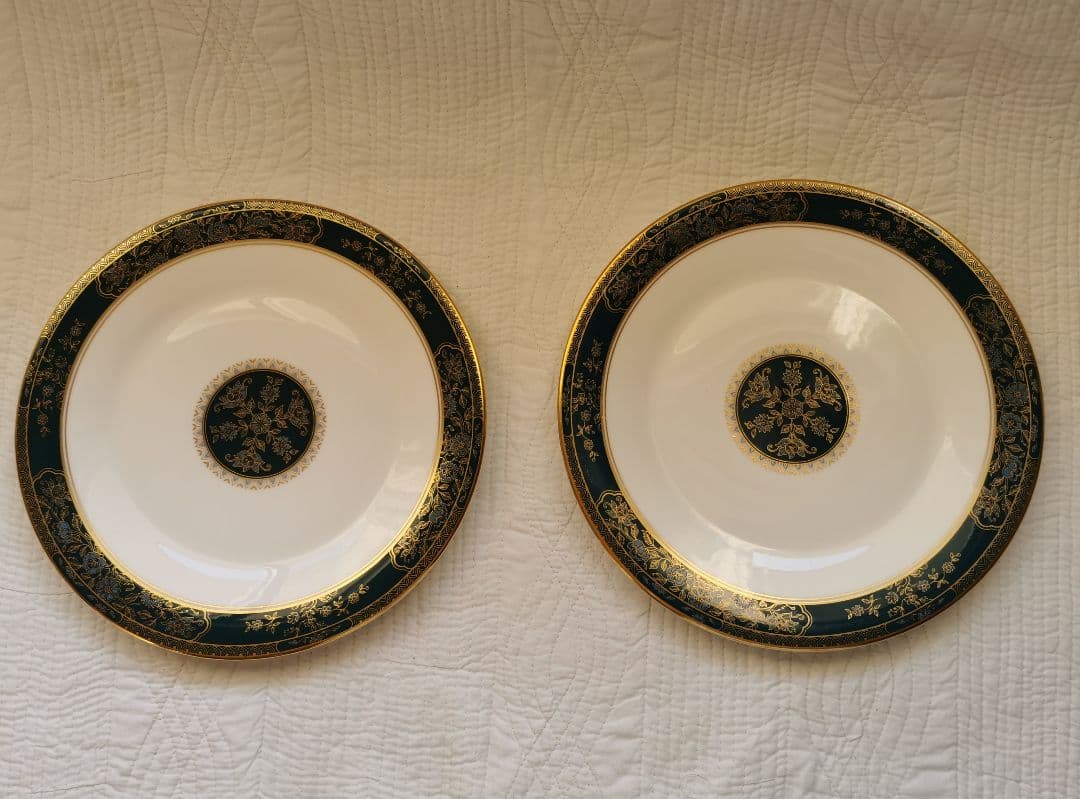 ロイヤルドルトン23㎝ケーキディナープレート２枚セットカーライル エナメル金彩