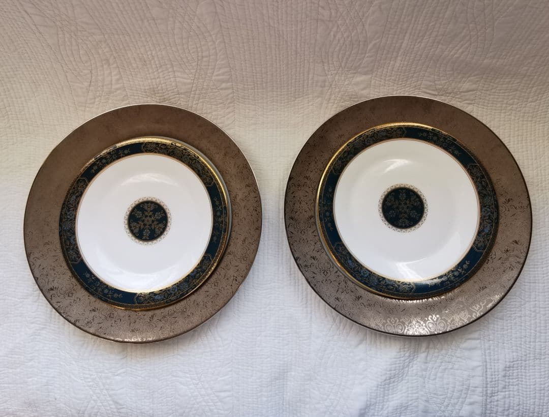 ロイヤルドルトン23㎝ケーキディナープレート２枚セットカーライル エナメル金彩